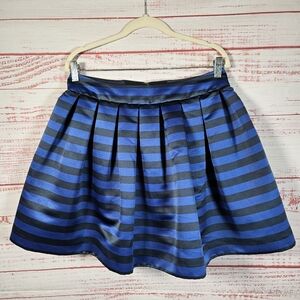 NWT Alice + Olivia Striped Pleated Skirt